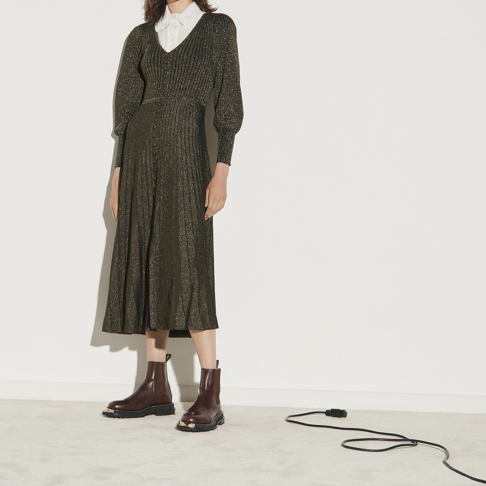 Sandro - ❤️Sandro23新作新品 ベージュ ニット 襟付き